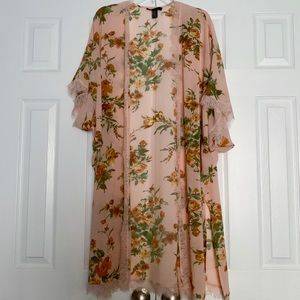 Floral Lace TrimmedLightweight Kimono Duster